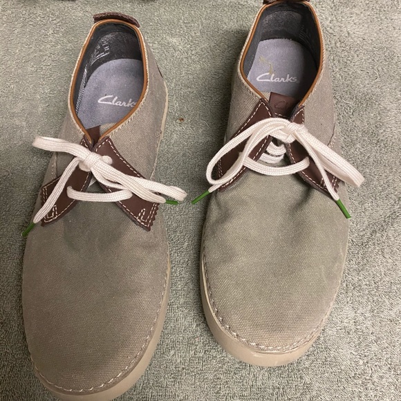clarks canvas shoes mens